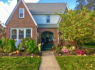 44 Texel Dr, Springfield, MA 01108