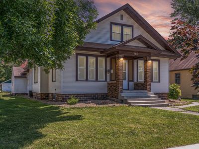 165 N Park Ave, Le Center, MN, 56057
