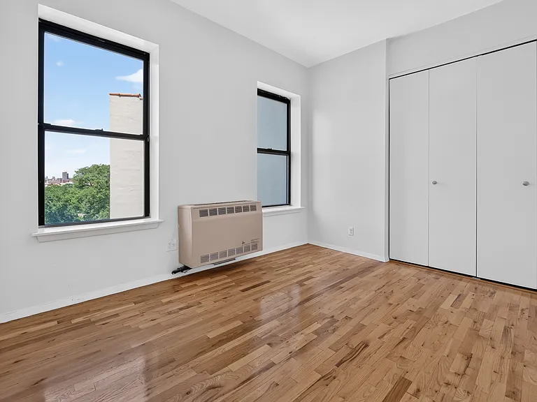 71 W 109th St #5B — Photo 7