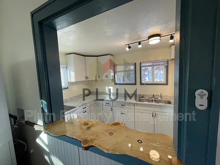 1505 Sherwood St #2 — Photo 7