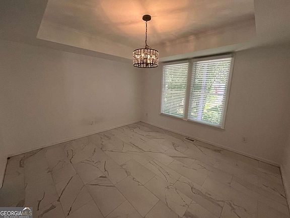 4th image of 3590 Forest Glen Trl