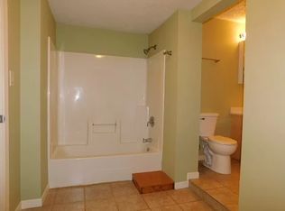 735 Vogel Ct, Creve Coeur, IL 61610