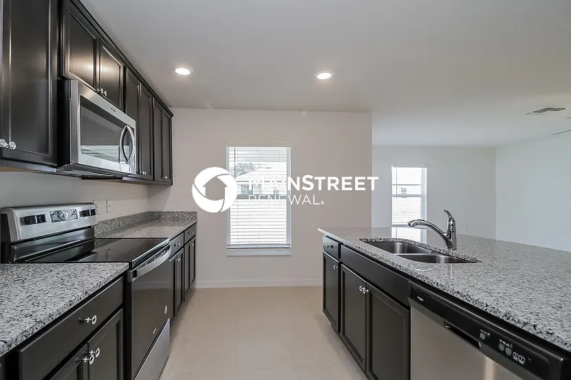 1374 Brenway Dr — Photo 4
