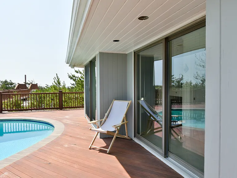 Dune Rd — Photo 17