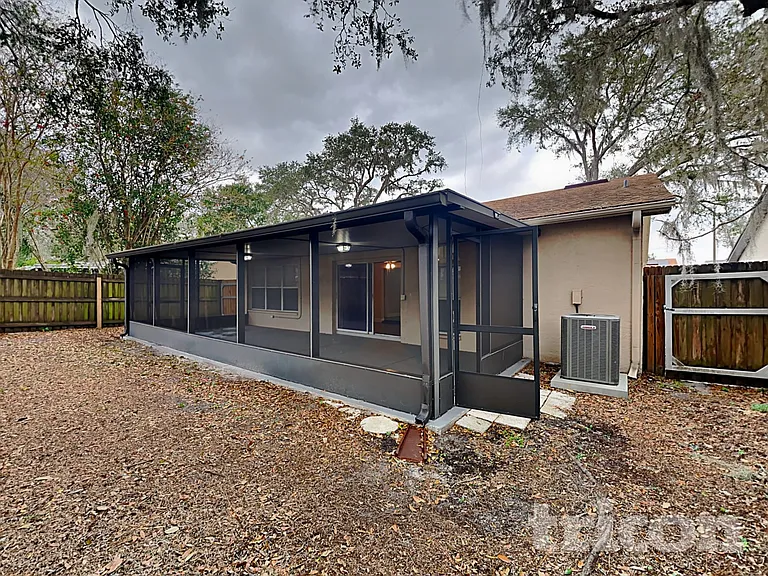 1115 Hardwood Dr — Photo 14