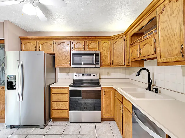 3014 Estate Dr — Photo 28
