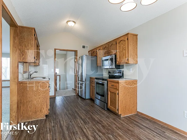 306 Copeland Dr — Photo 6