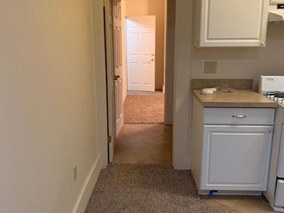 3rd image of 9 N Central Ave #8645546