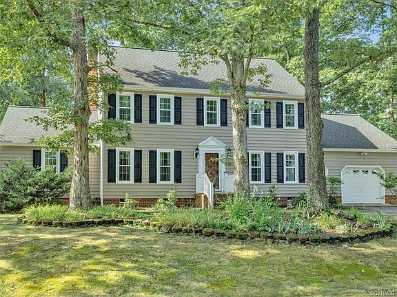3rd image of 11501 Woodmill Pl