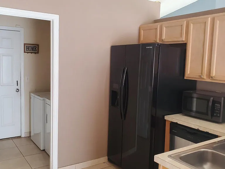 555 Hummingbird Ct — Photo 9