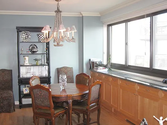 Sold by Sotheby's International Realty | media 23