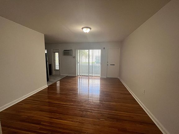 2nd image of 7931 East Dr Unit 203-7931-2