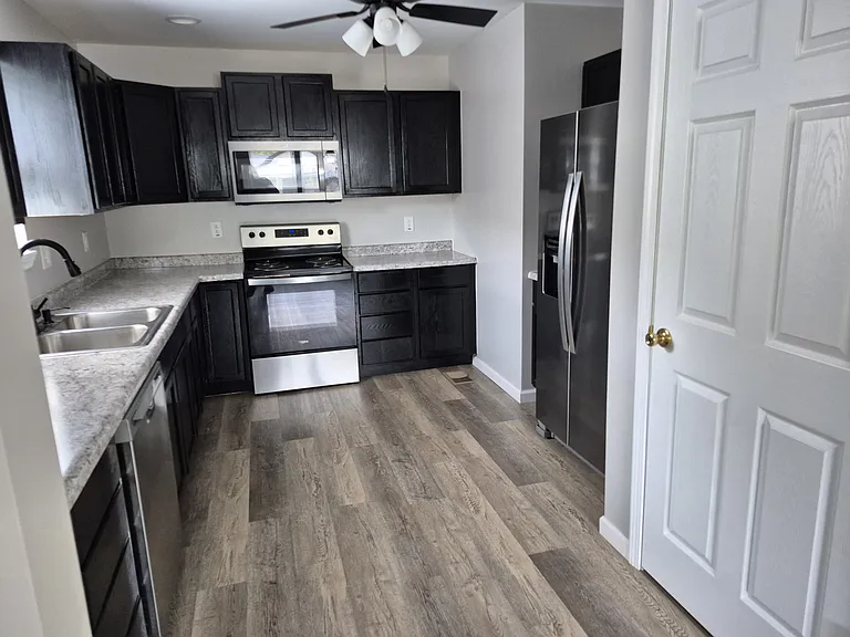 608 N Lime St — Photo 1