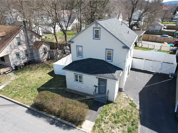 2 Kearney St, Oneonta, NY 13820