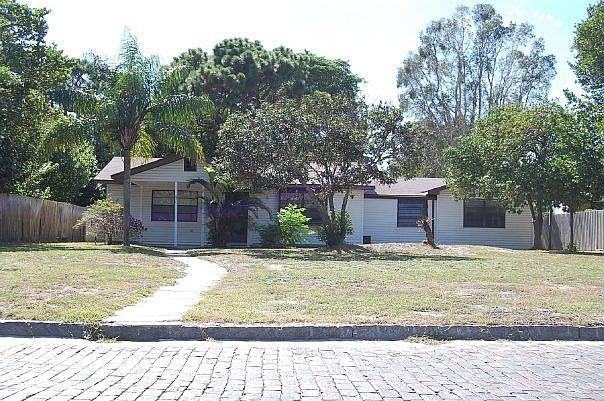 1st image of 160 Pinellas Way N