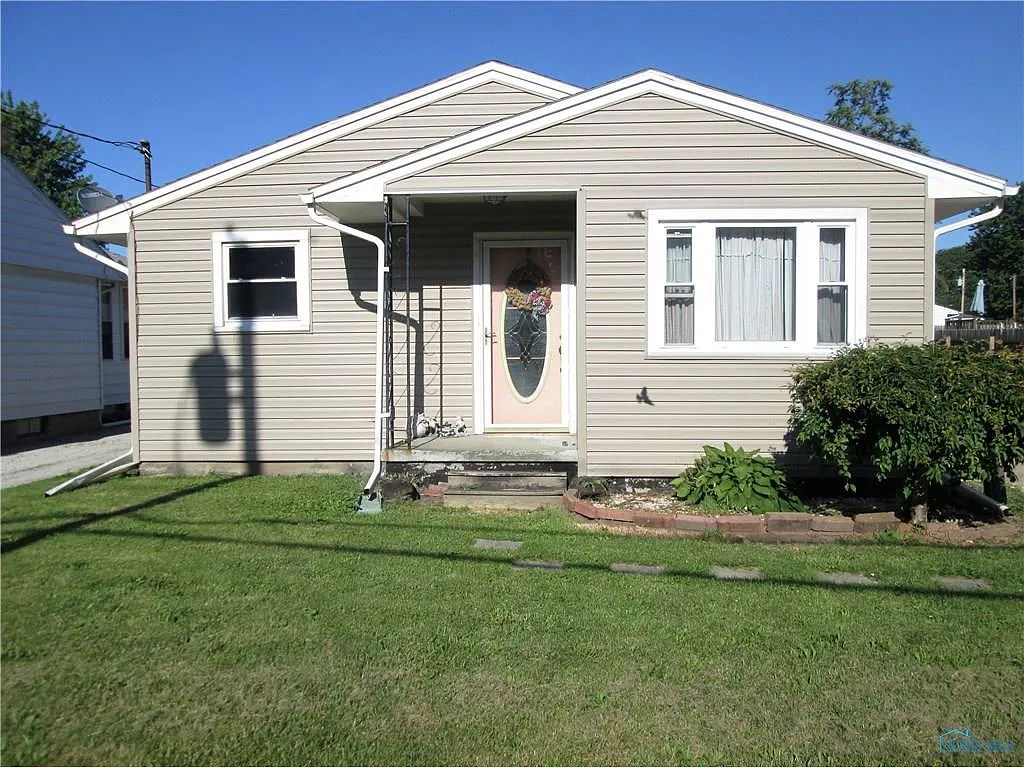 1113 Cresceus Rd photo 1