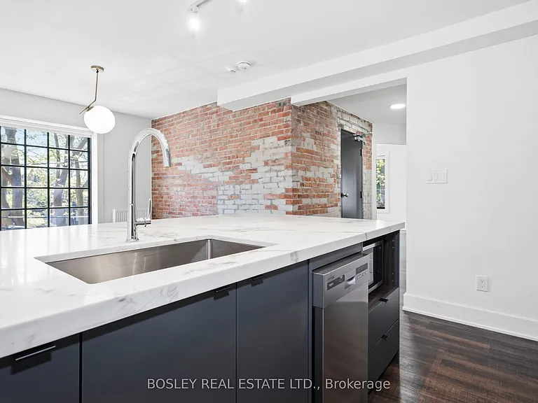 334 Gladstone Ave #2 — Photo 8