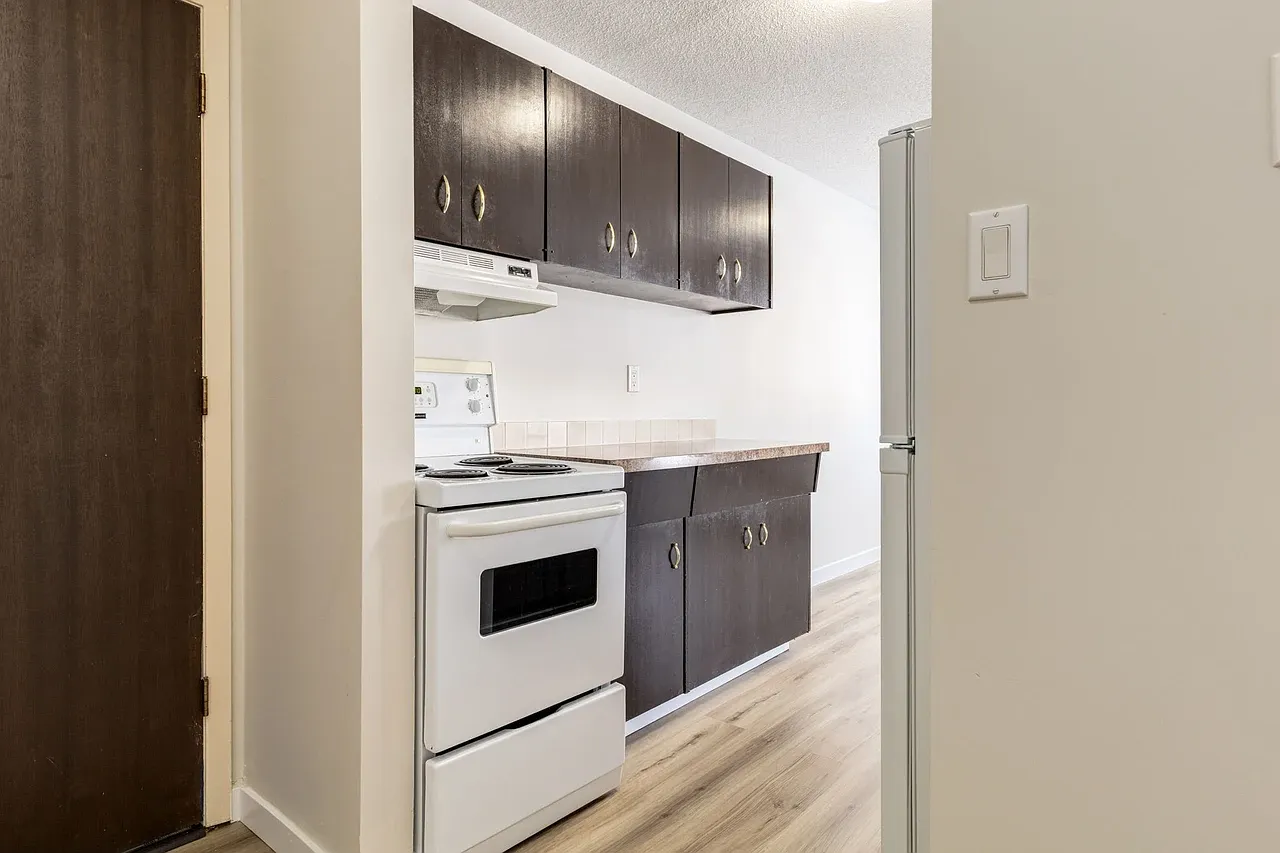 Valhalla Apartments — Photo 4