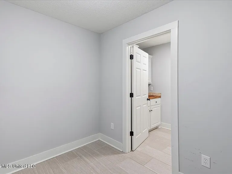 117 McCree Dr — Photo 20
