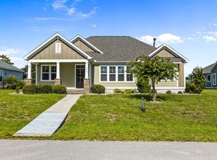 202 Seagrass Way, Newport, NC 28570