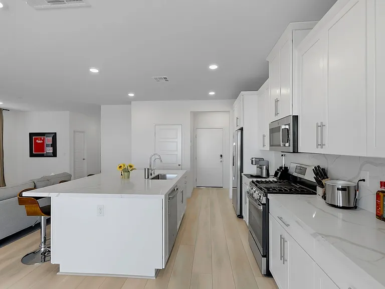 290 Robson Ridge Ln — Photo 14