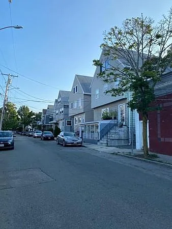 Building Photo - 11 Lowden Ave #2