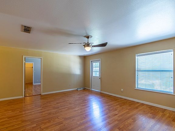 5th image of 1117 Las Palmas Cir