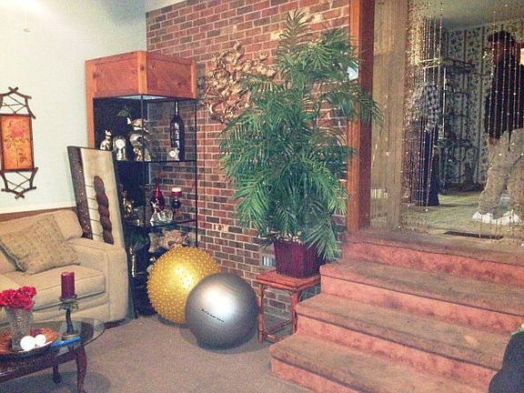 3rd image of 1011 Glenwood St
