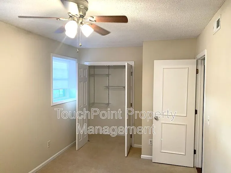 1114 Glenshannon Rd — Photo 23