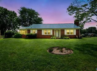 31 Wesley St, Stanardsville, VA 22973