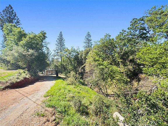3rd image of 22666 Lower Quail Mine Rd