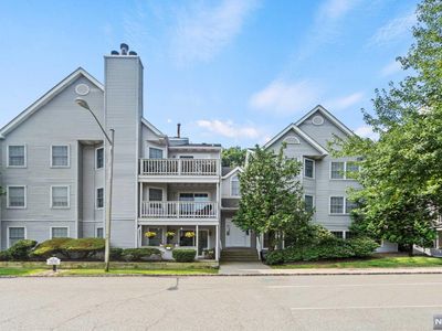 73 Quartz Ln, Paterson, NJ, 07501