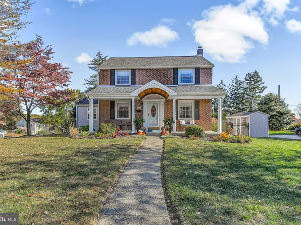 565 Kirk Dr, Springfield, PA 19064