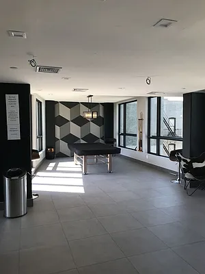 Rented by Manhattan Management LLC | media 14