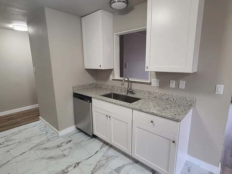 13707 Earlywood St — Photo 16