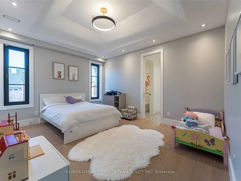 39 Cardigan Rd — Photo 28