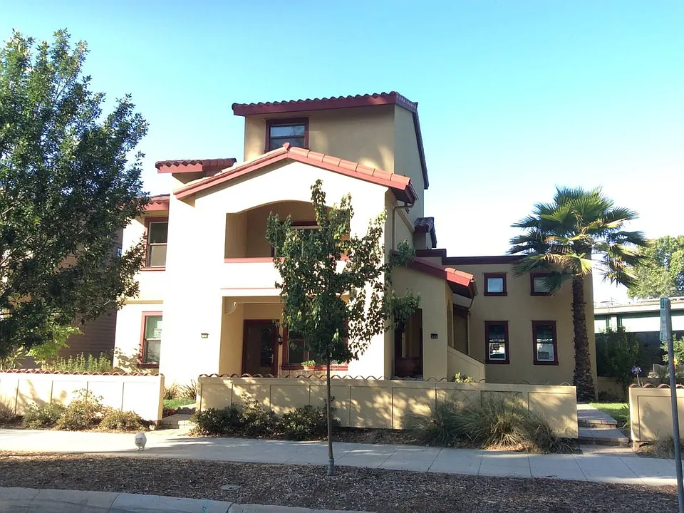 304 V St #1