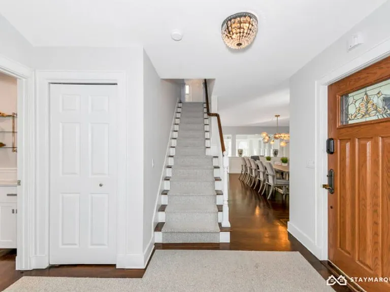 29 Georgica Woods Ln — Photo 16