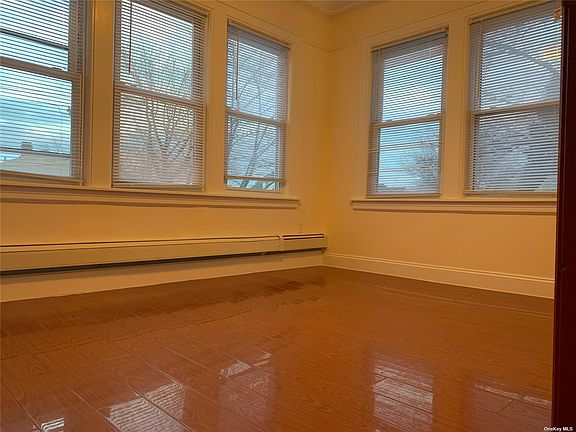 4th image of 620 College Pl #2-3