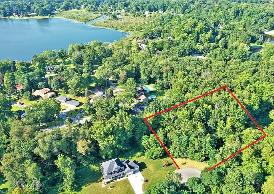 2nd image of Jacobs Ln