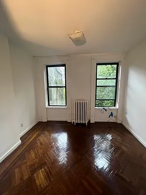 Rented by Green Line Realty | media 15