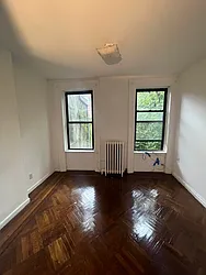 Rented by Green Line Realty