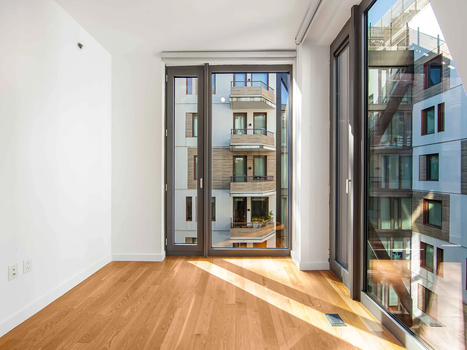 123 Melrose Street — Photo 4