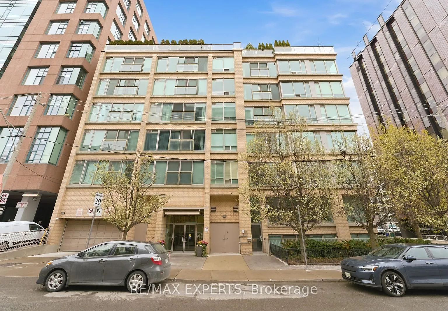 1 bed, $2,700 — Photo 3