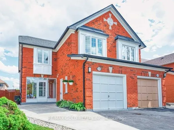 172 Desert Sand Dr, Brampton, ON L6R 1P8
