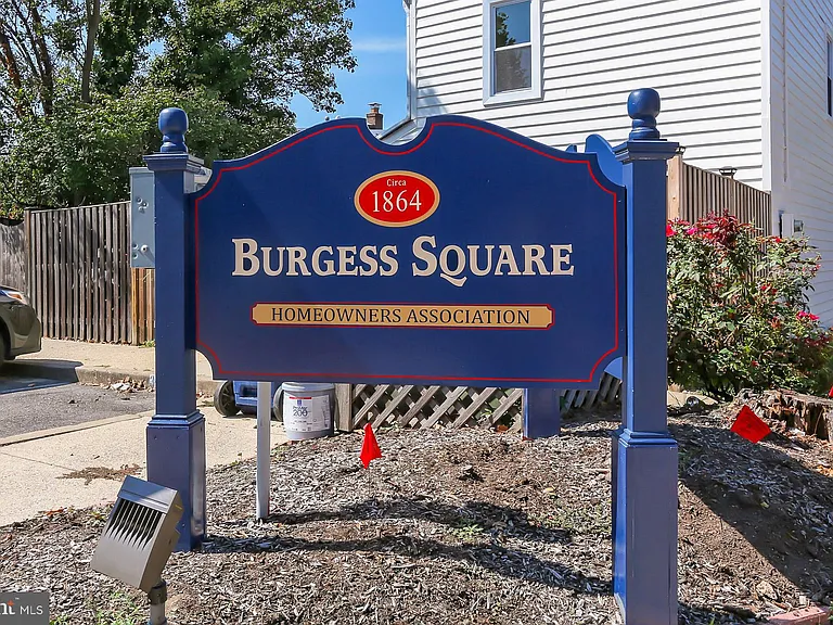 314 S Alfred St — Photo 31