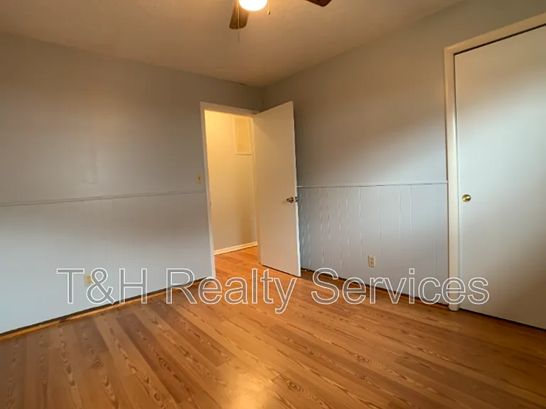 7649 Southfield Dr — Photo 12