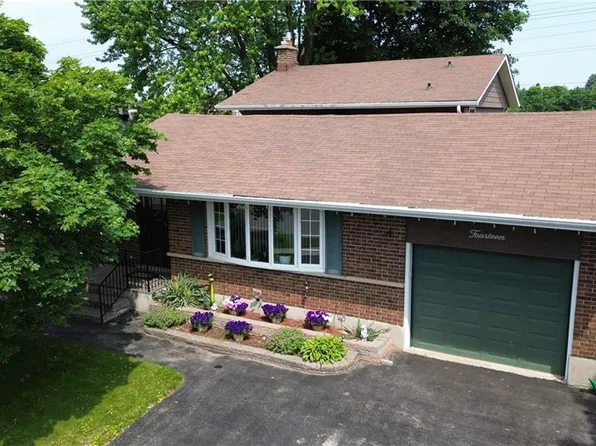 14 Dunsmere Dr, Kitchener, ON N2E 2B4