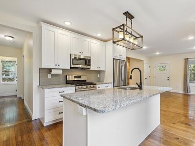 198 Washington St UNIT 1, Melrose, MA, 02176