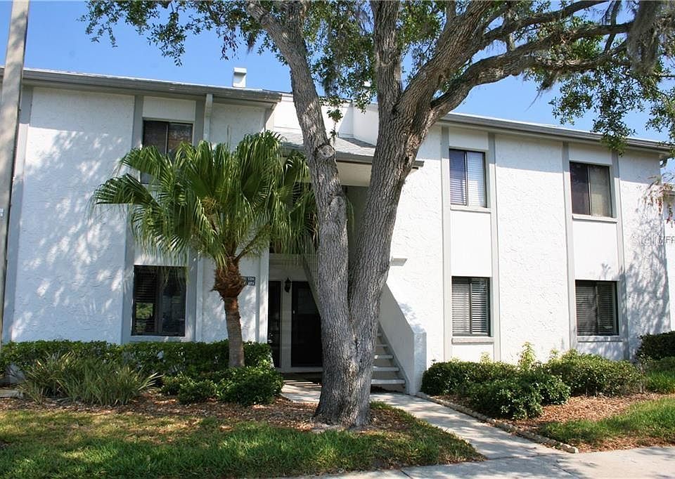 1st image of 128 E Cypress Ct Unit 128
